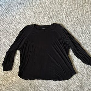 Black dolman long sleeve tee
